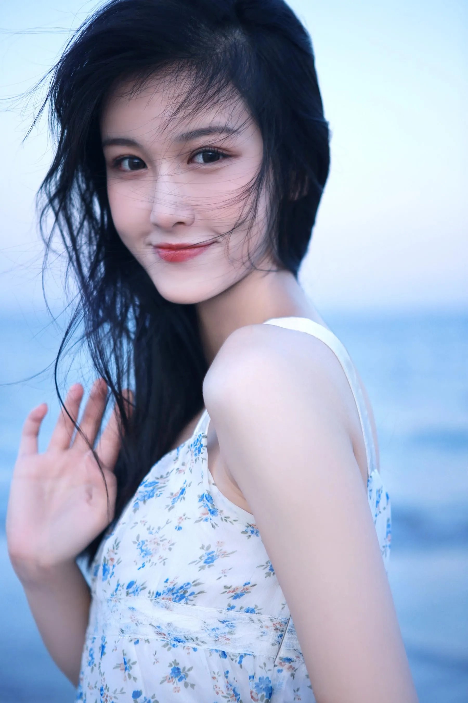 [艺图语] 2022.05.15 很靠近海 尚雨茜Momooly [26P]插图2